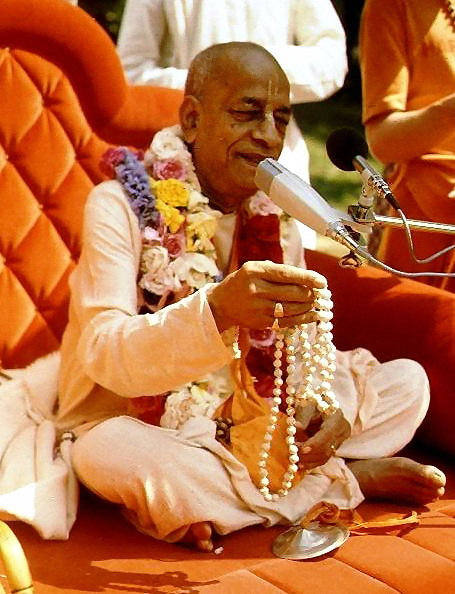 Srila Prabhupada WILL accept new disciples 